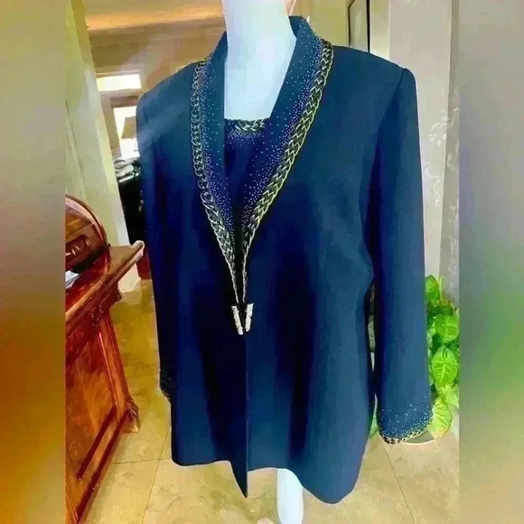 Verucci beaded jacket with matching sleeveless shirt. Size 14. M. Excellent cond - Picture 2 of 16